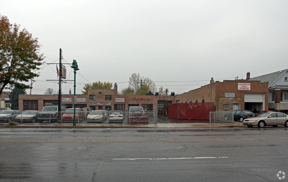 1744 Indianapolis Blvd, Whiting, IN for sale - Primary Photo - Image 1 of 46