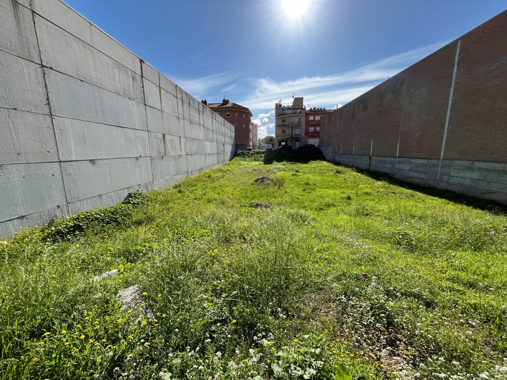 Terrain dans Santa Margarida de Montbui, Barcelona à vendre Photo du bâtiment- Image 1 de 4