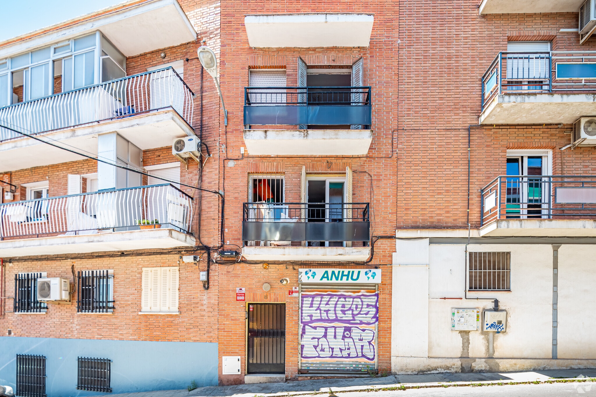 Calle de Vistas a Moraleja, 8, Madrid, Madrid for lease Primary Photo- Image 1 of 3