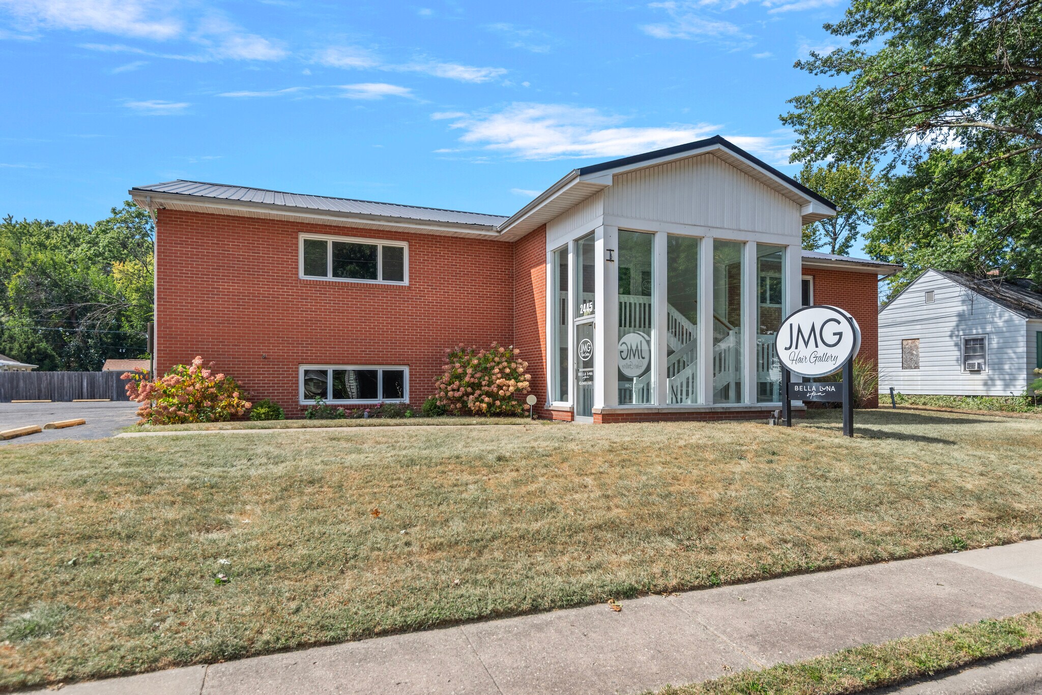 2445 S 5th St, Springfield, IL à vendre Photo du bâtiment- Image 1 de 51