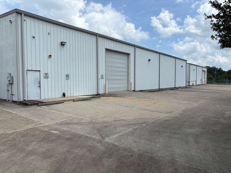 3223 Trebor St, Pasadena, TX for lease - Building Photo - Image 3 of 5