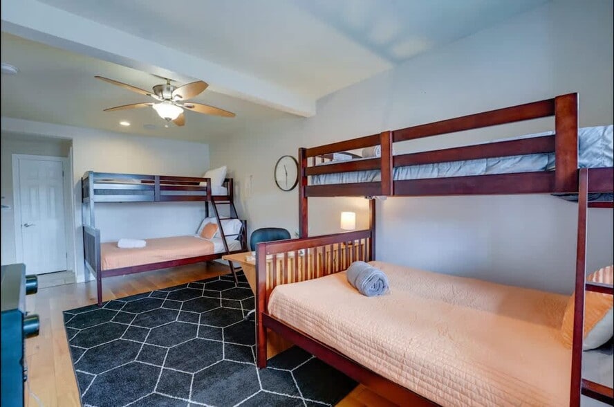 3280 Gillette St, San Diego, CA for sale - Interior Photo - Image 2 of 16