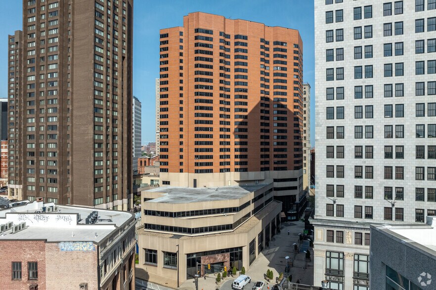 218 N Charles St, Baltimore, MD à vendre - Photo principale - Image 1 de 1