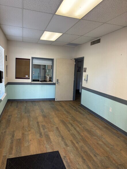 1182 Ocean Shore Blvd, Ormond Beach, FL à louer - Hall d’entrée - Image 3 de 13