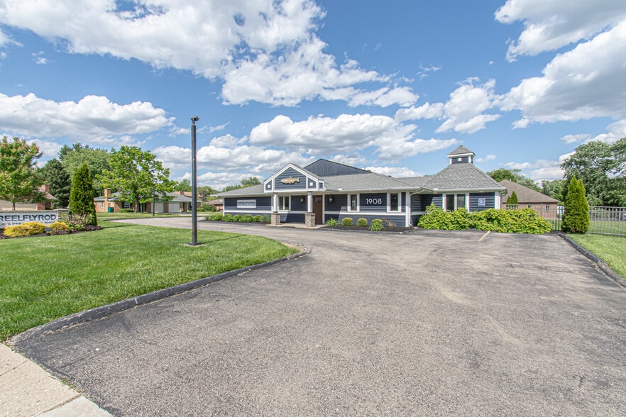 1908 N Lakeman Dr, Bellbrook, OH for sale - Building Photo - Image 2 of 36