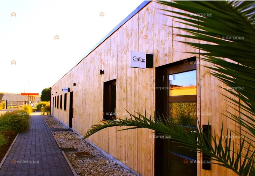 Office in Wambrechies for lease - Building Photo - Image 1 of 2