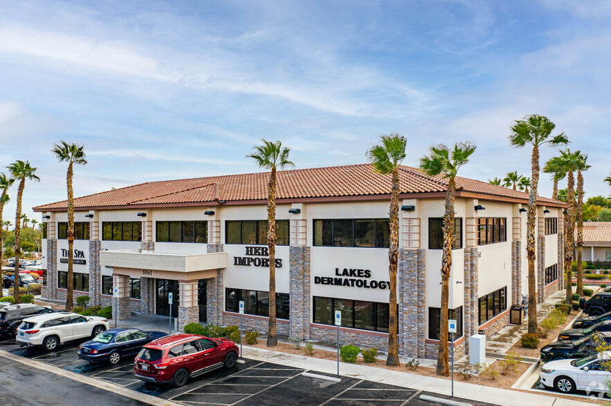 8861 W Sahara Ave, Las Vegas, NV for lease - Primary Photo - Image 1 of 9