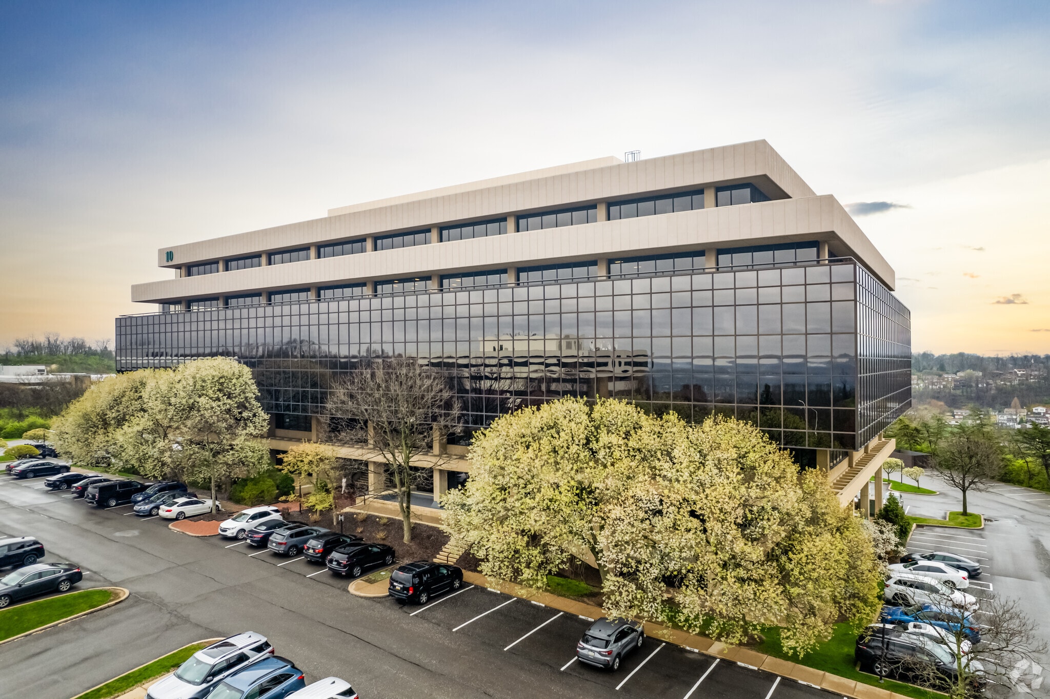 680 Andersen Dr, Pittsburgh, PA for lease Primary Photo- Image 1 of 17