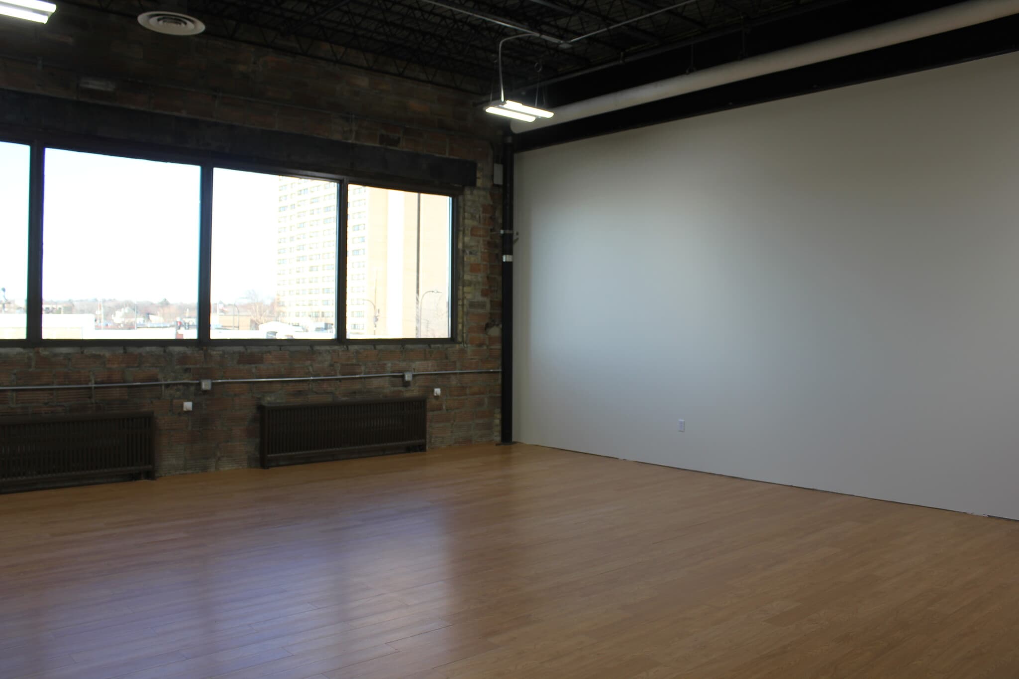1618-1620 Central Ave NE, Minneapolis, MN for lease Interior Photo- Image 1 of 1