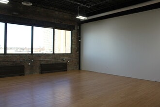 1618-1620 Central Ave NE, Minneapolis, MN for lease Interior Photo- Image 1 of 1