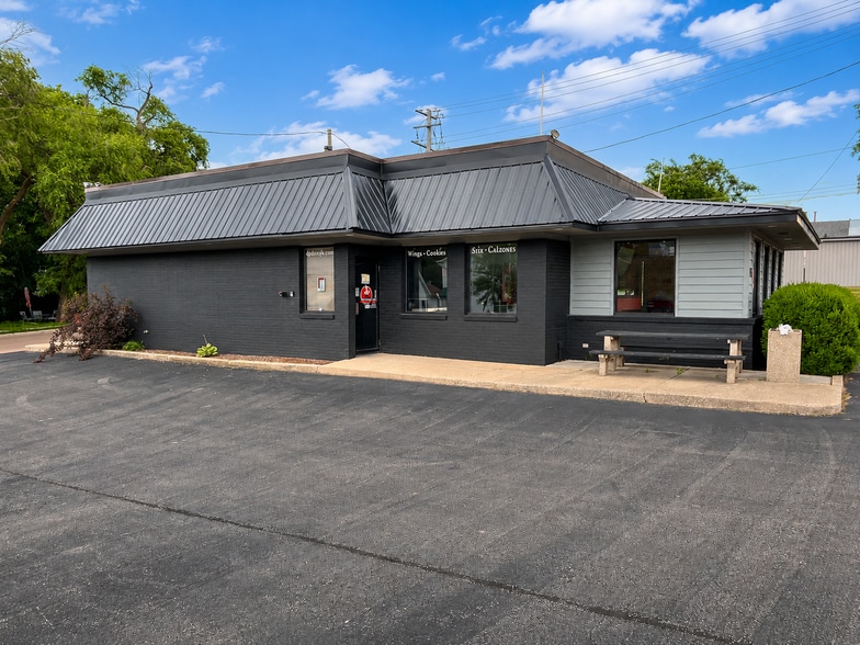 215 W Lincoln Hwy, Dekalb, IL for lease - Building Photo - Image 2 of 11