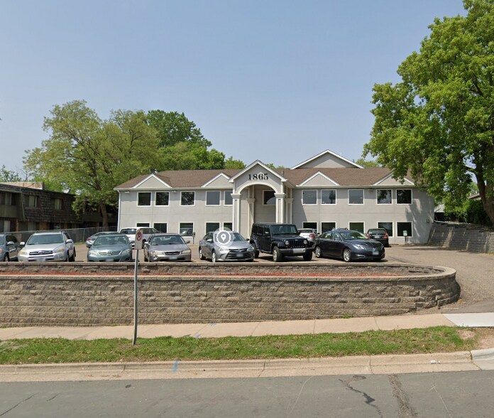 1865 Old Hudson Rd, Saint Paul, MN à louer - Photo principale - Image 1 de 8