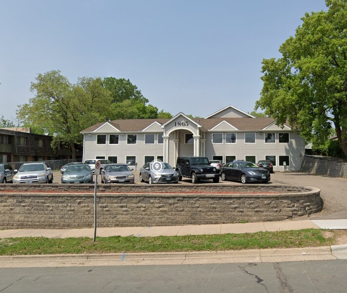 1865 Old Hudson Rd, Saint Paul, MN à louer Photo principale- Image 1 de 9