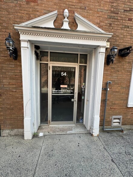 54 Wall St, New Haven, CT for sale - Building Photo - Image 2 of 18