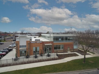 More details for 1721 Crooks Rd, Troy, MI - Retail for Lease