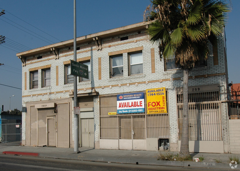 707 E Washington Blvd, Los Angeles, CA for sale - Building Photo - Image 3 of 4