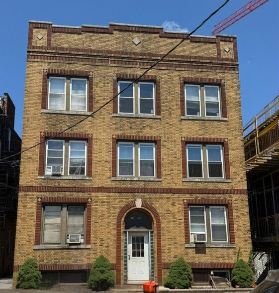Bayonne Multifamily For Sale portefeuille de 2 propriétés à vendre sur LoopNet.ca - Photo du bâtiment - Image 2 de 4