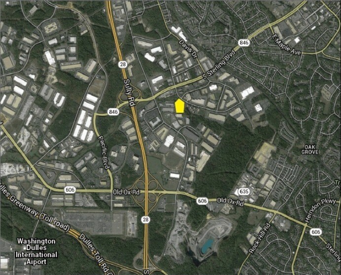 22675 Glenn Dr, Sterling, VA à louer Photo principale- Image 1 de 4