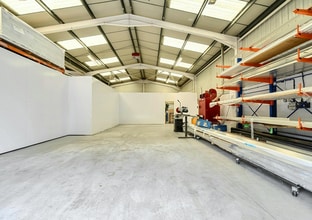 Top Station Rd, Brackley for lease Interior Photo- Image 2 of 5