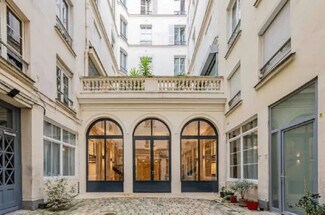 Plus de détails pour 10 Rue Notre-Dame De Nazareth, Paris - Multi-résidentiel à vendre