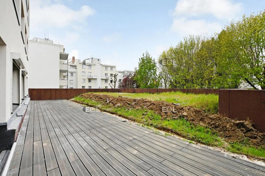 Bureau dans Gentilly à vendre - Photo du bâtiment - Image 3 de 13