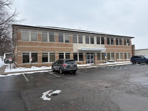 2305 East Paris Ave SE, Grand Rapids, MI à louer Photo intérieure- Image 1 de 24