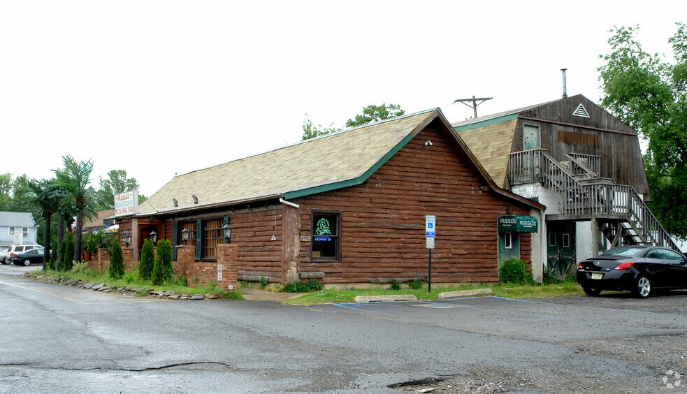 1302 Monmouth Rd, Mount Holly, NJ à louer - Photo du bâtiment - Image 2 de 103