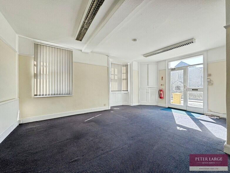 29 Russell Rd, Rhyl à vendre - Photo du bâtiment - Image 2 de 17