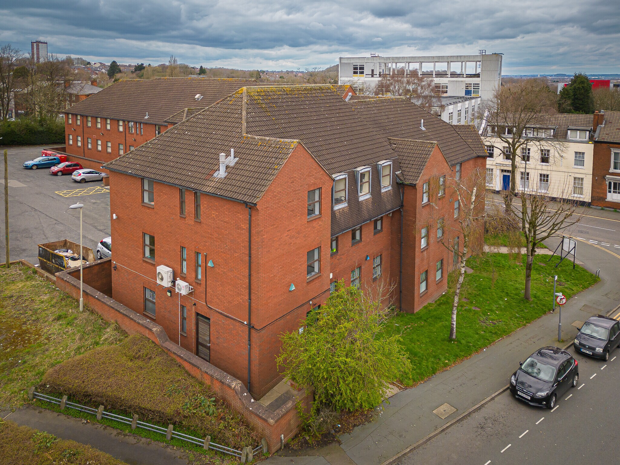 The Inhedge, Dudley à louer Photo du bâtiment- Image 1 de 2