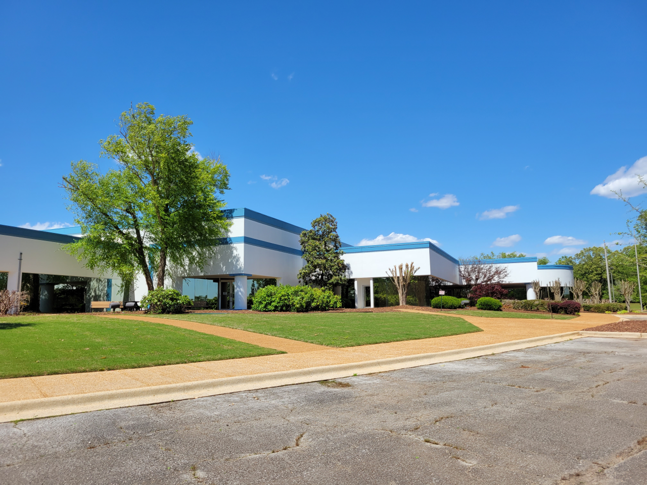 201 Electronics Blvd SW, Huntsville, AL for sale Building Photo- Image 1 of 1