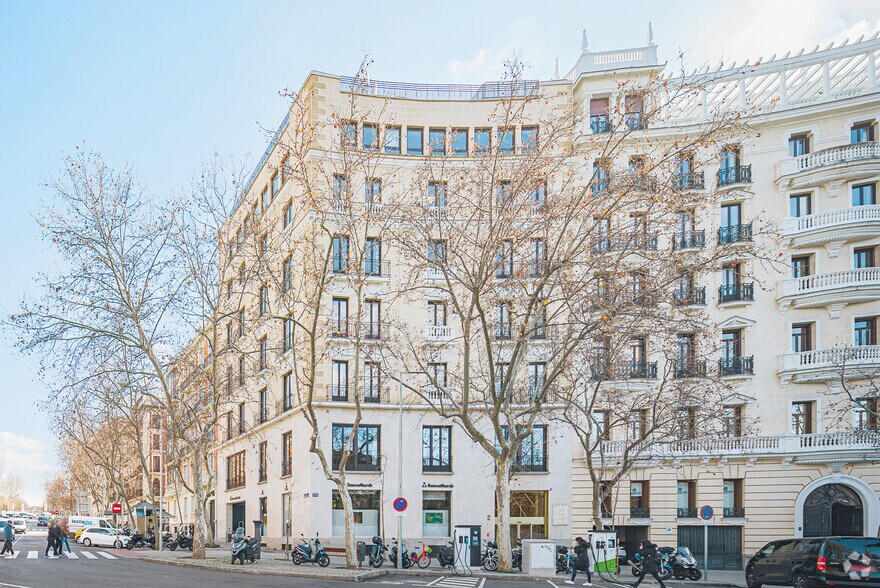 Bureau dans Madrid, Madrid à louer - Photo du bâtiment - Image 1 de 2
