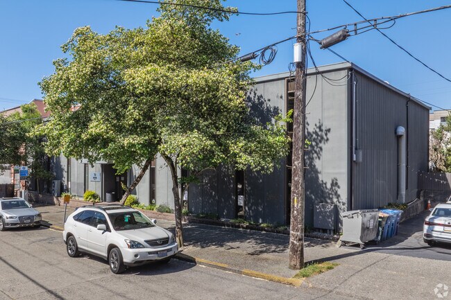 Plus de détails pour 711 6th Ave N, Seattle, WA - Bureau à louer