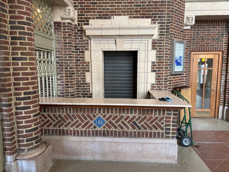 5 Buena Vista Ave, Yonkers, NY for lease - Interior Photo - Image 3 of 9