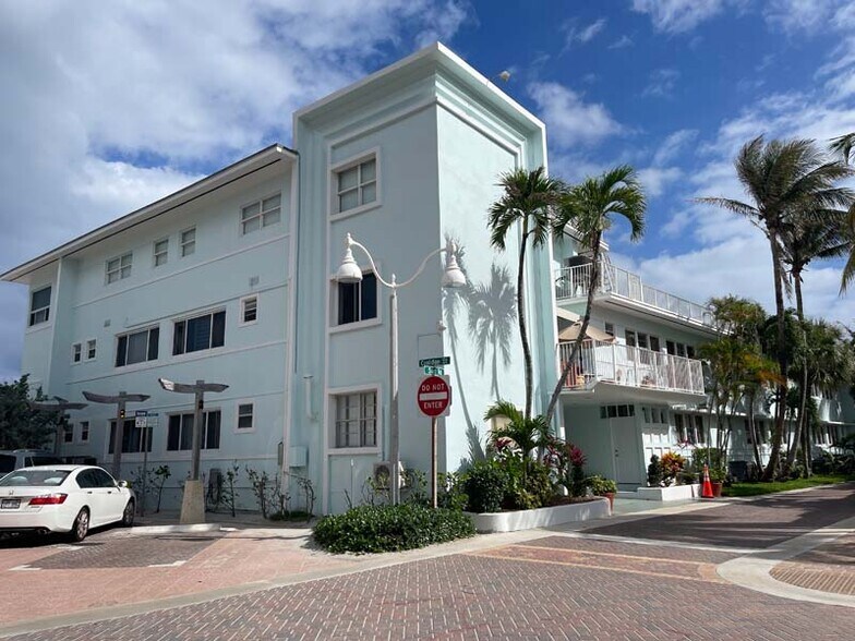 2800 N Surf Rd, Hollywood, FL à vendre - Photo du bâtiment - Image 3 de 17