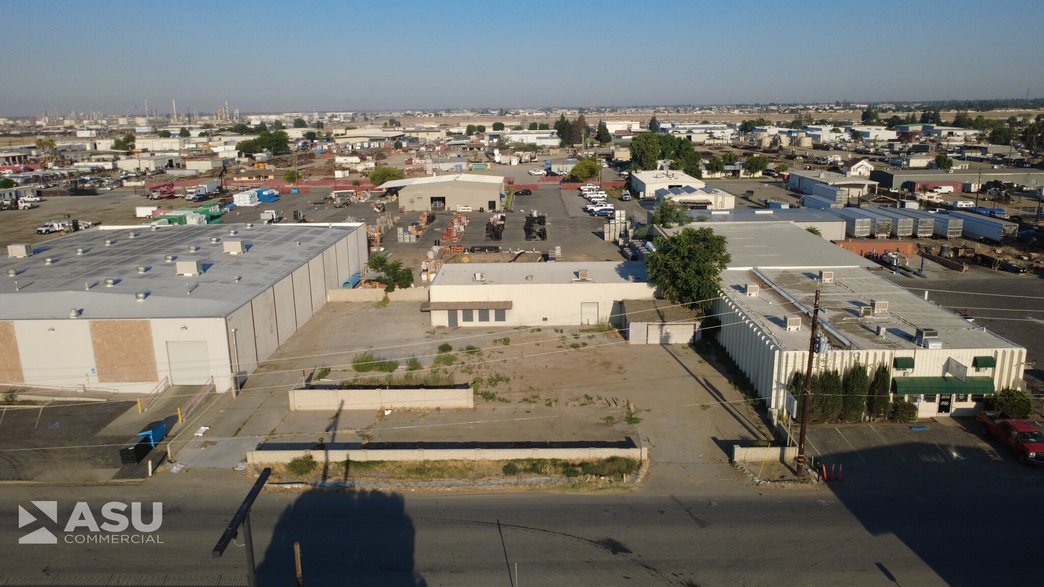 2831 Gibson St, Bakersfield, CA à louer Photo principale- Image 1 de 12