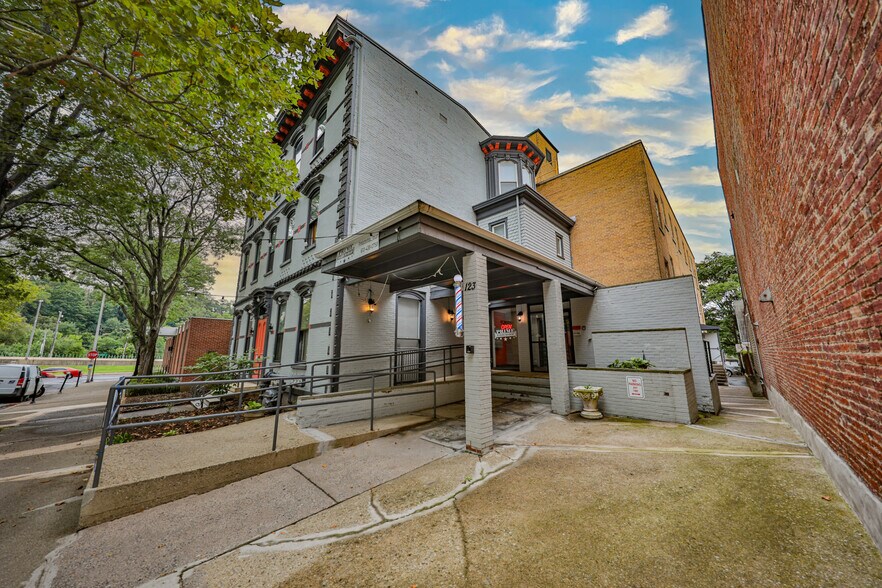 123 N 2nd St, Easton, PA à vendre - Photo du bâtiment - Image 3 de 57
