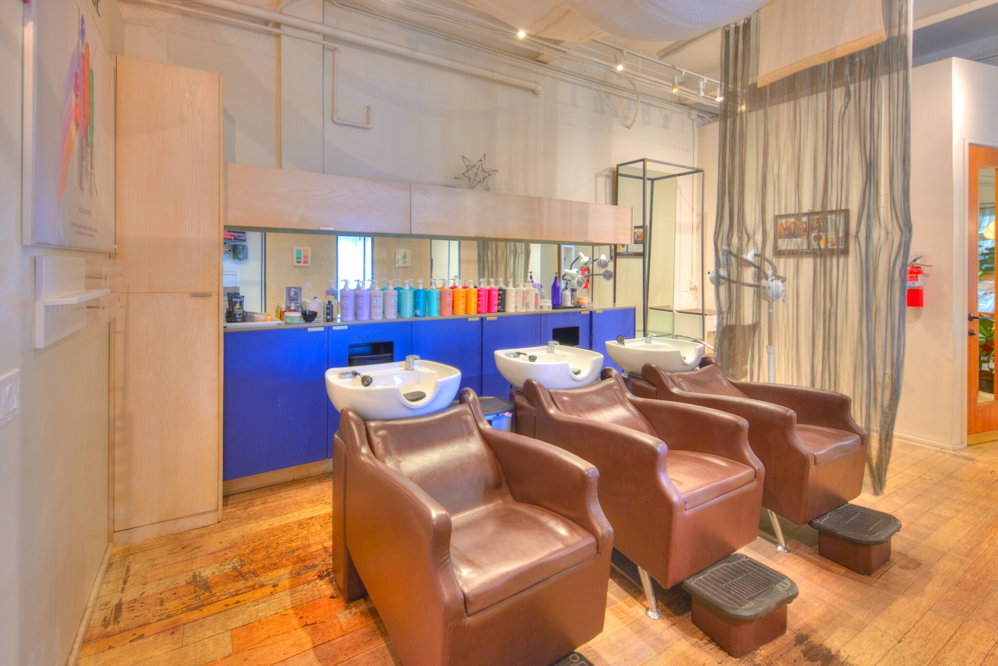 401 Kamakee St, Honolulu, HI à louer Photo du bâtiment- Image 1 de 7