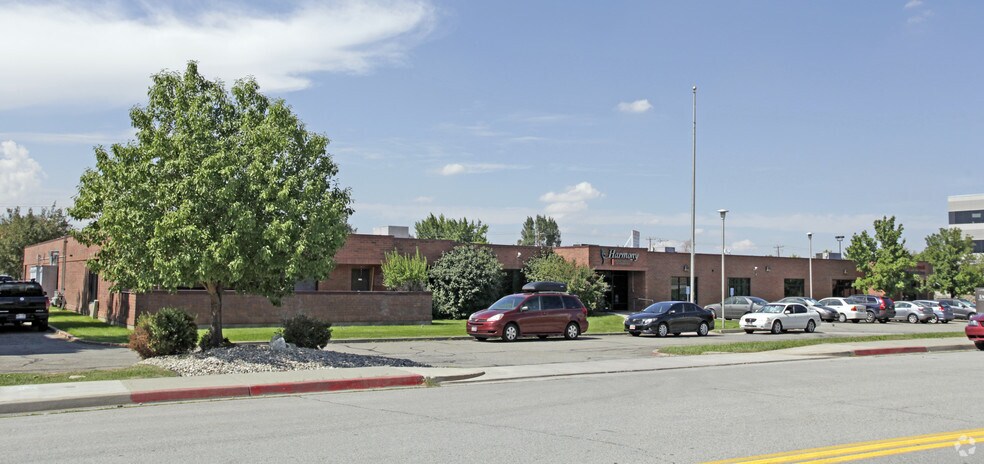 5618-5650 Green St, Murray, UT à louer - Photo du bâtiment - Image 3 de 15
