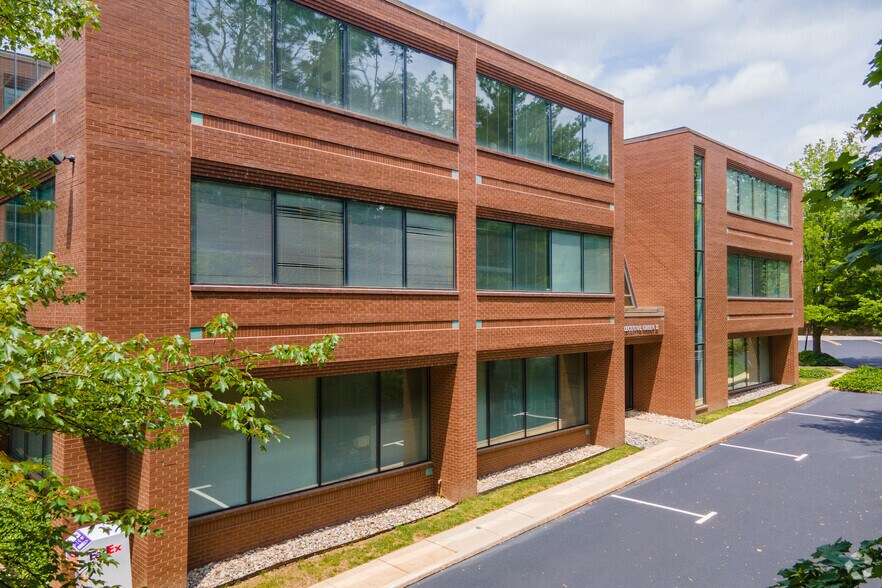 43 Leopard Rd, Paoli, PA à louer - Photo du bâtiment - Image 2 de 5