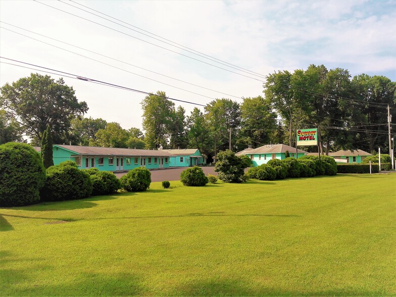 44077 Oberlin Elyria Rd, Oberlin, OH à vendre - Photo du bâtiment - Image 1 de 1