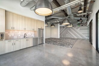 100 Progress, Irvine, CA à louer Photo intérieure- Image 1 de 6