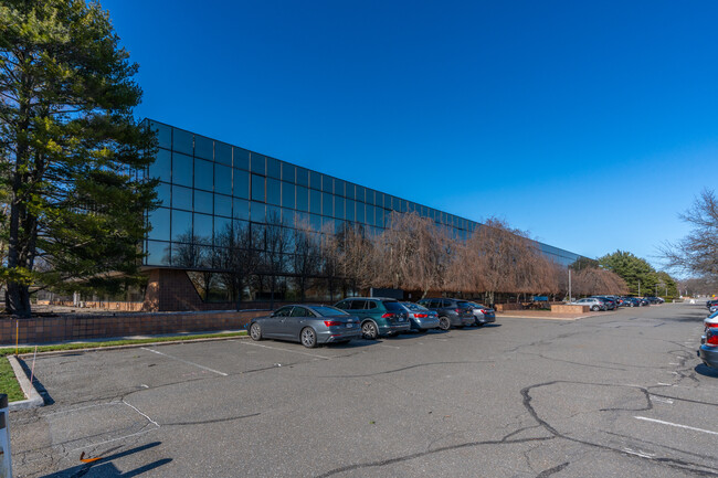 Plus de détails pour 200 Jericho Quadrangle, Jericho, NY - Bureau à louer