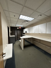 2607 N Grandview Blvd, Waukesha, WI à louer Photo intérieure- Image 2 de 6