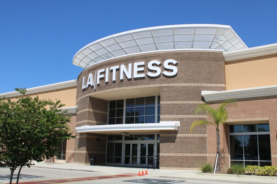 Goldenrod Rd, Orlando, FL à louer - Photo du bâtiment - Image 2 de 25