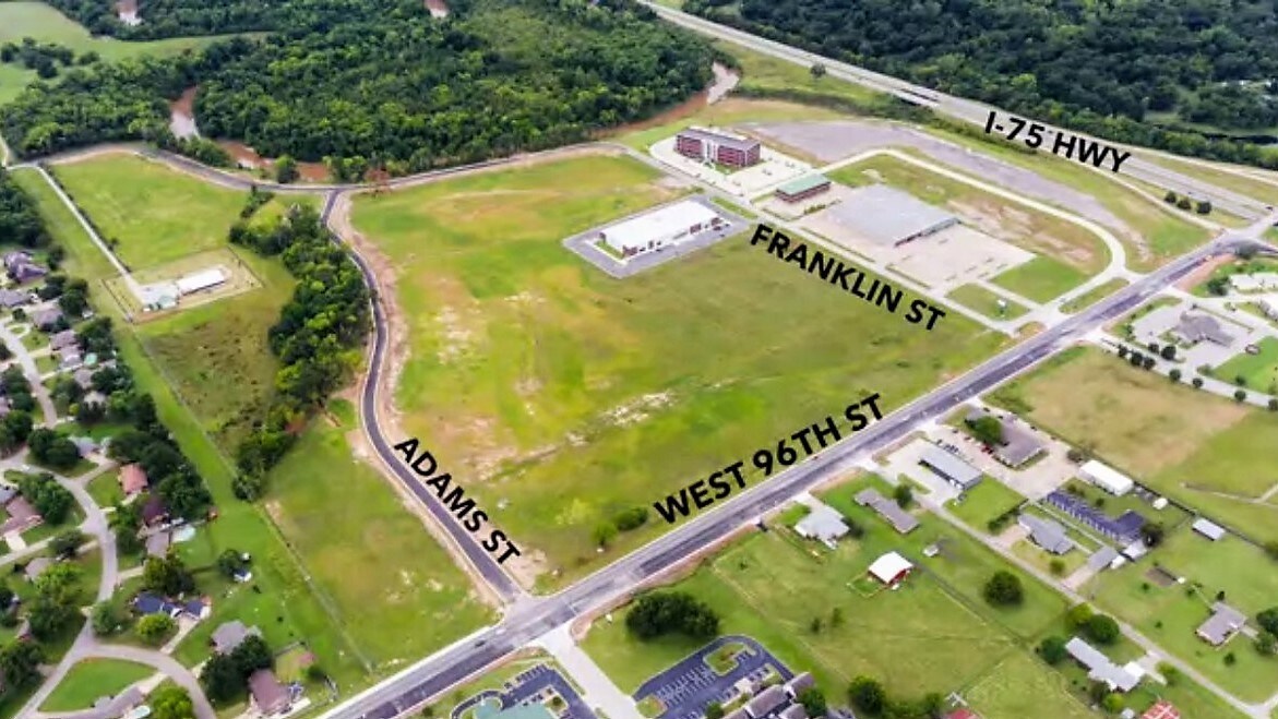 218 S Adams St W, Jenks, OK for sale Primary Photo- Image 1 of 2