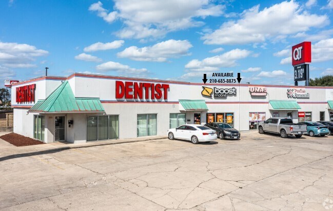 More details for 6806 W Military Dr, San Antonio, TX - Retail for Lease