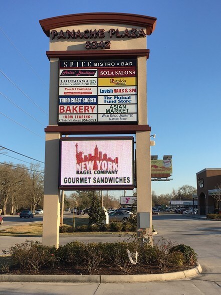 8342 Perkins Rd, Baton Rouge, LA à louer - Photo du bâtiment - Image 2 de 4