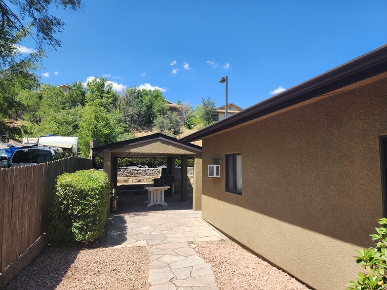 154 E Merritt St, Prescott, AZ for lease - Building Photo - Image 2 of 16