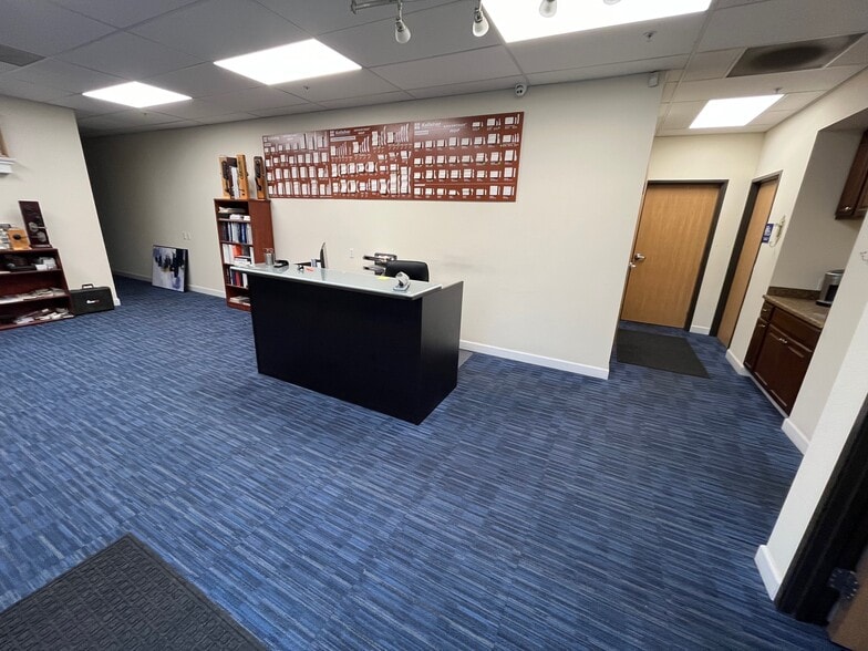 8423 Rochester Ave, Rancho Cucamonga, CA for lease - Interior Photo - Image 3 of 12