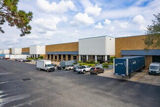 Plus de détails pour 1913 N Us Hwy 301, Tampa, FL - Industriel à louer